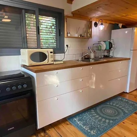 Bit Cabin Near The Airport Kfar Daniel Экстерьер фото