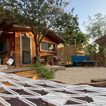 Bit Cabin Near The Airport Kfar Daniel Экстерьер фото